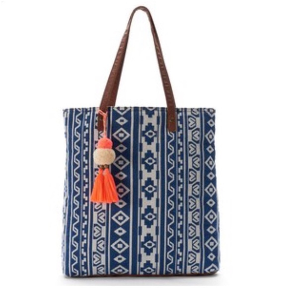 Mudd Handbags - Mudd Blue Boho Festival Tribal Design Tote Bag NWT